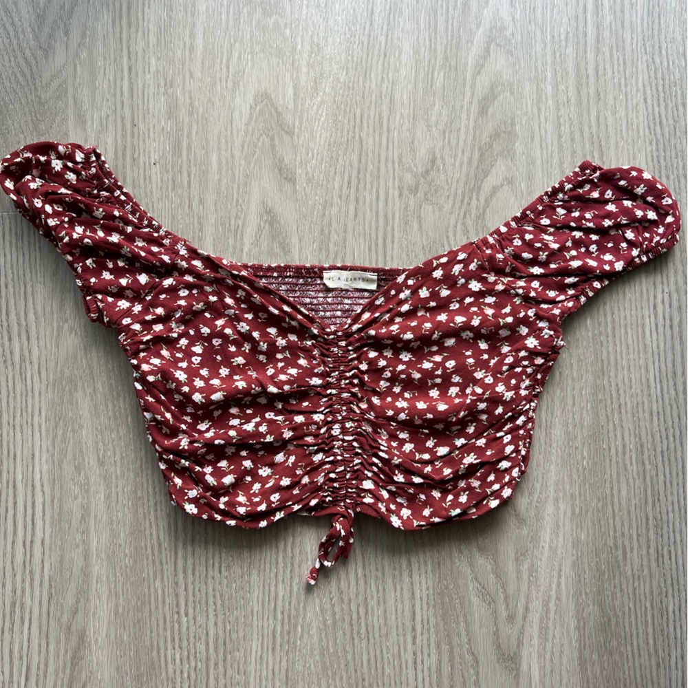 La Hearts Burgundy Floral Top